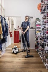 KARCHER VC 3 700 W Toz Torbasız Süpürge - 11980530