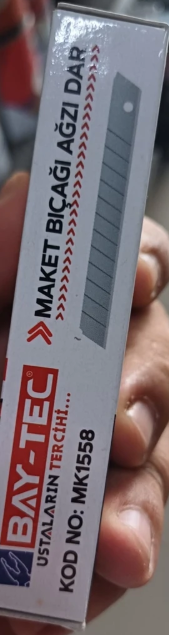 Bay-tec Maket Bıçağı Yedeği Dar MK-1558 Dar Tip Maket Bıçağı Yedek Uç Seti Keskin Çelik Bıçak Ucu Hobi El Sanatları Karton Ambalaj Kesim İçin Uyumlu Profesyonel Yedek Bıçak Uçları