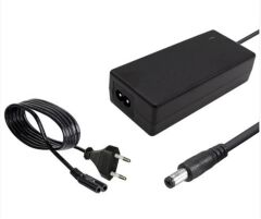 OneTech 12V 5A  Amper Plastik Adaptör
