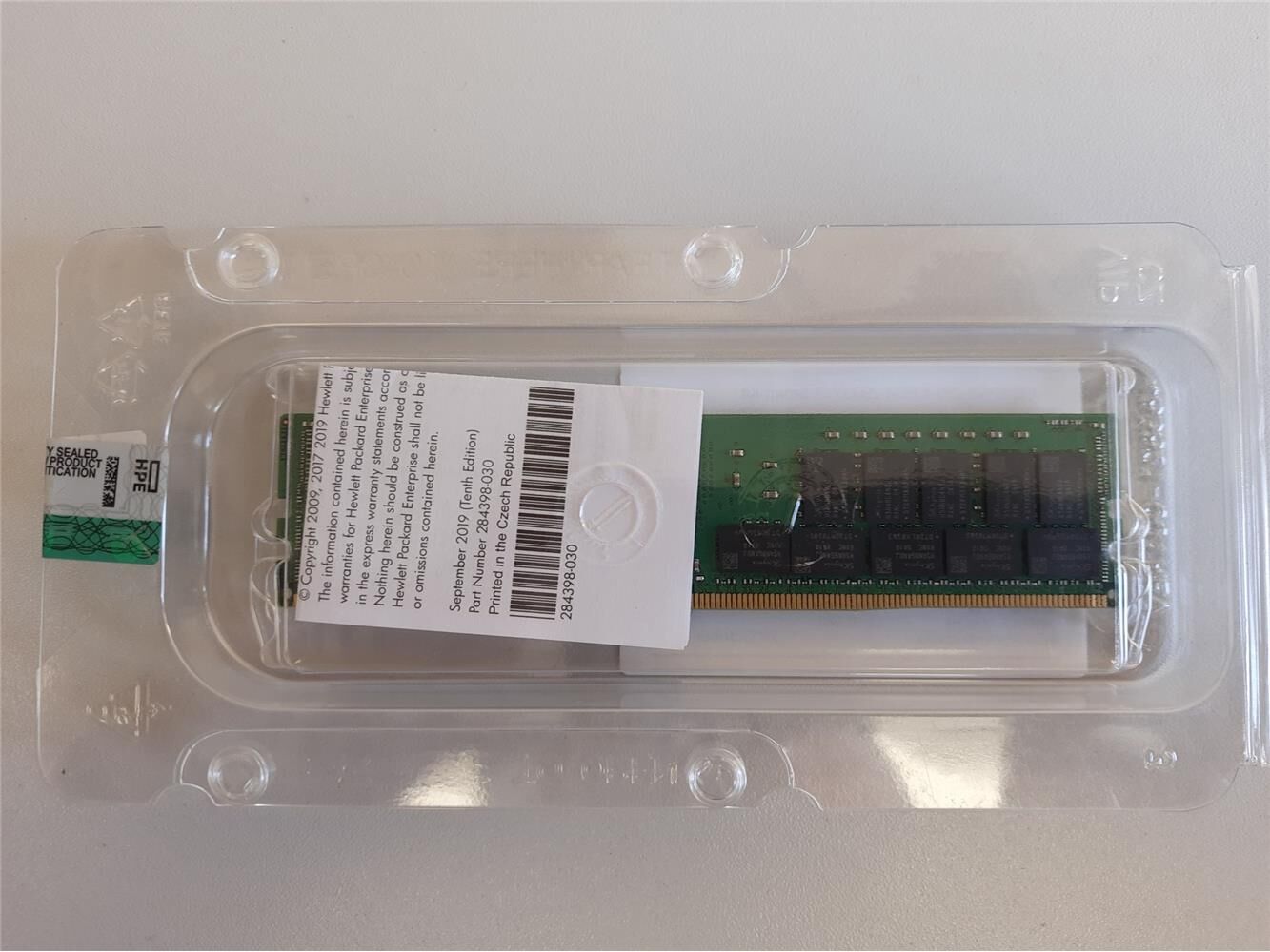 HPE iLO Advanced Electronic License with 3‑Year Support on iLO Licensed Features (Part No. E6U64ABE) – 1‑Server, 3 Yıl 7×24 Destek ve Güncellemeler E-LTU